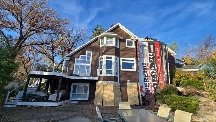 Perzhu Construction - Roofing hero image